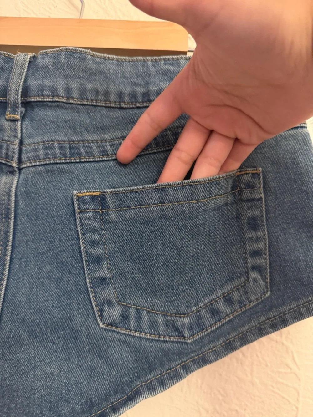 Edikted Denim Shorts - Picture 7 of 7